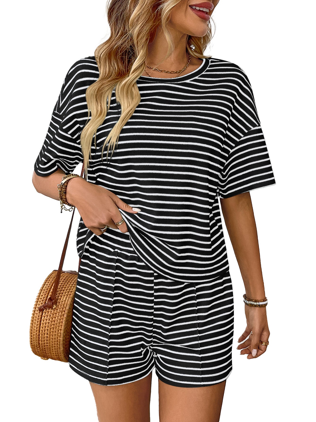 Women's Knitted Striped Fashion Casual Shorts Sports Suit