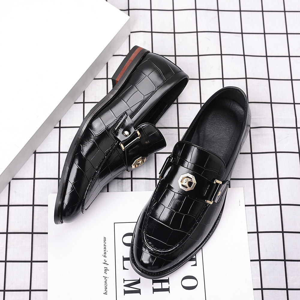 Men's Plaid Casual Loafers with Metal Buckle Detail