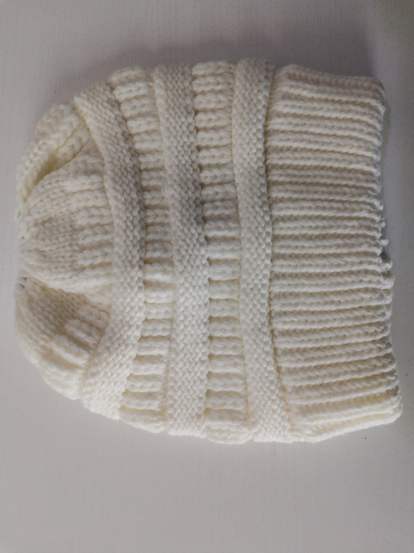 Women's Mixed Color Knitted Wool Hat with Ponytail Opening