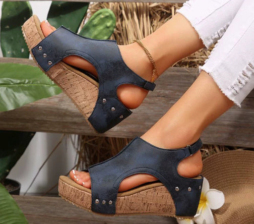 Women's Wedge Peep Toe Platform Rivet Sandals