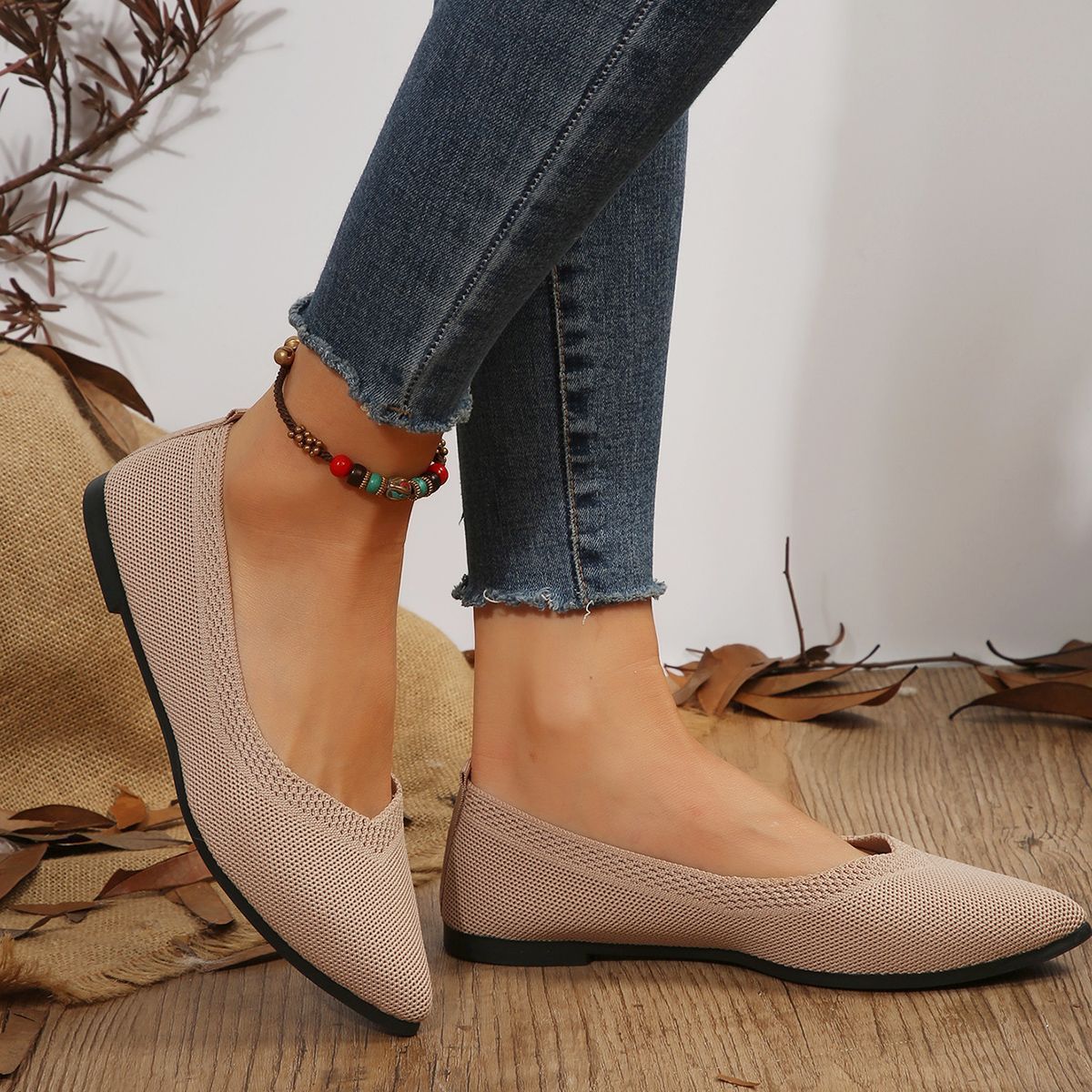 Women's Pointed Toe Flyknit Flats - Oversized Fit