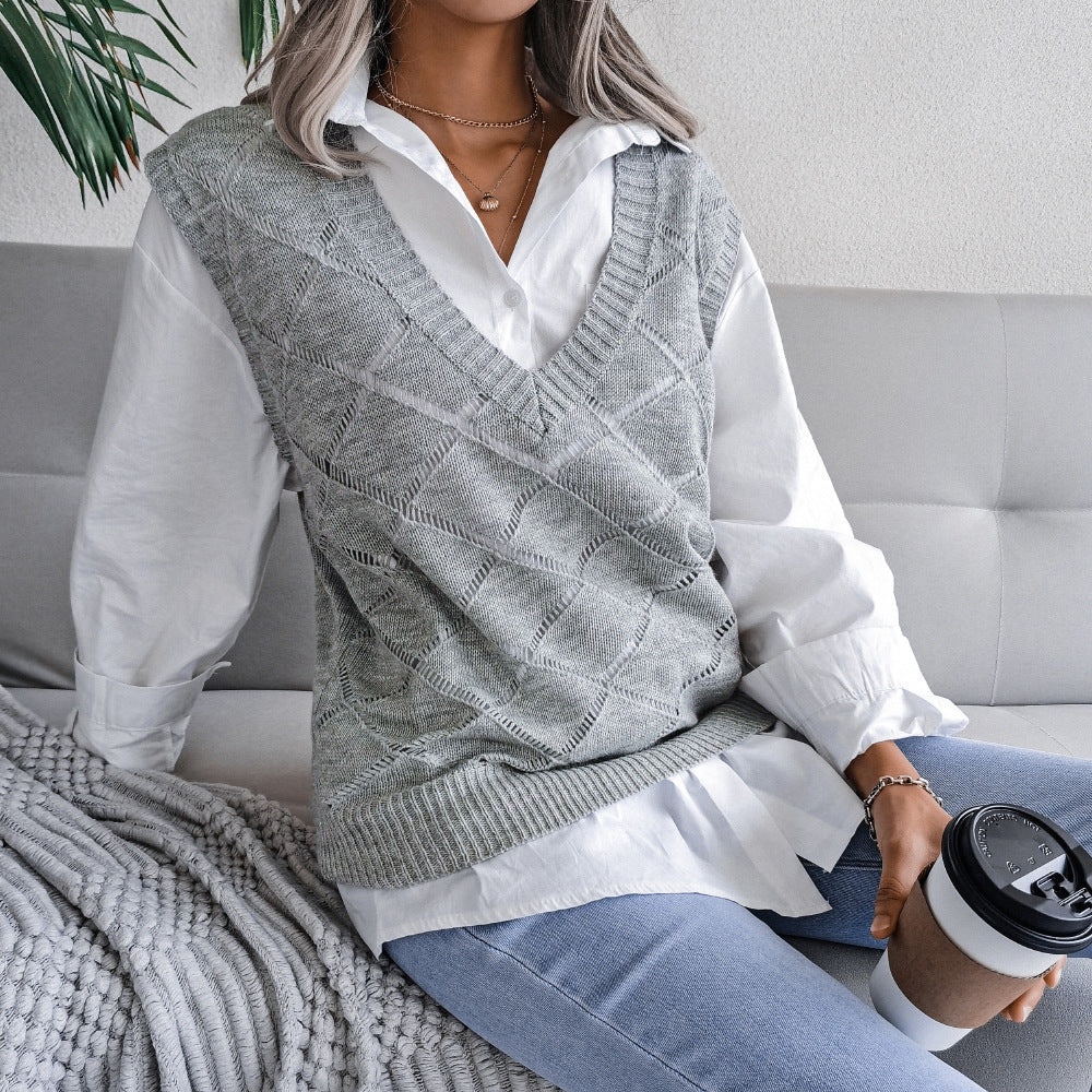 Women's V-neck Hollow Rhombus Casual Knitted Sweater Vest
